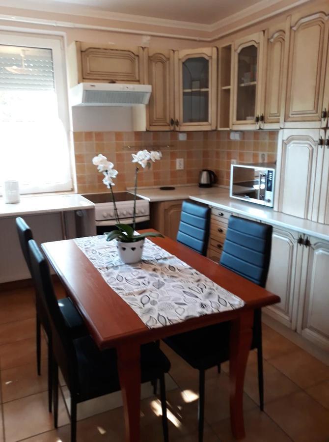 Kiskuckó Apartman Hajdúszoboszló Exterior foto